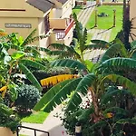 Апартаменты Beachfront With Pool, Padel & Private Parking