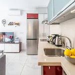 Апартаменты Beachfront With Pool, Padel & Private Parking Ситио-де-Калаонда