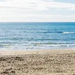 Beachfront With Pool, Padel & Private Parking Апартаменты